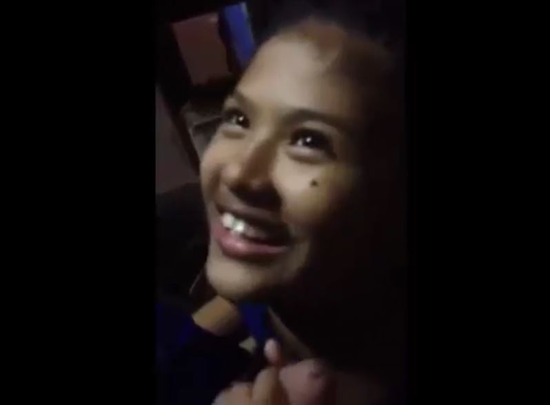 Pinalamon ng burat si pinay girl nude